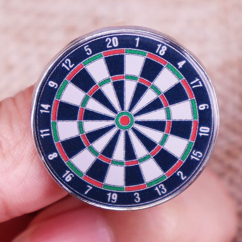 Board Game Loop - กระดานปาเป้าเข็มกลัด Badge ลูกดอกเกม Lover อุปกรณ์เสริมของขวัญ